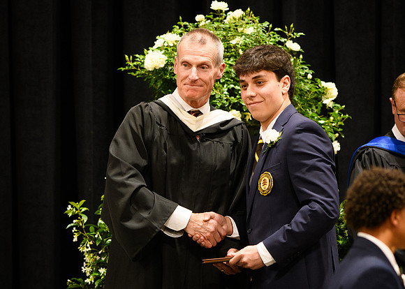 graduation25_diploma_wkl1_4685