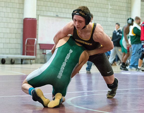 wrestling_wneiswa_champs_dburns_6461