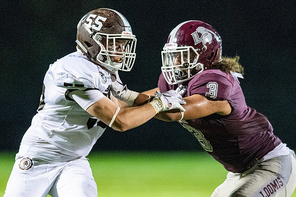 football_2018-09-14_dburns_9490