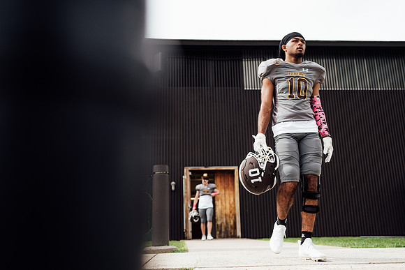 football_2021-10-09_jk_3296