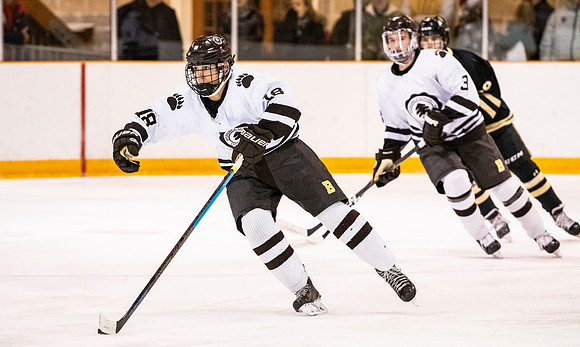 hockey_2018-12-08_dburns_2498