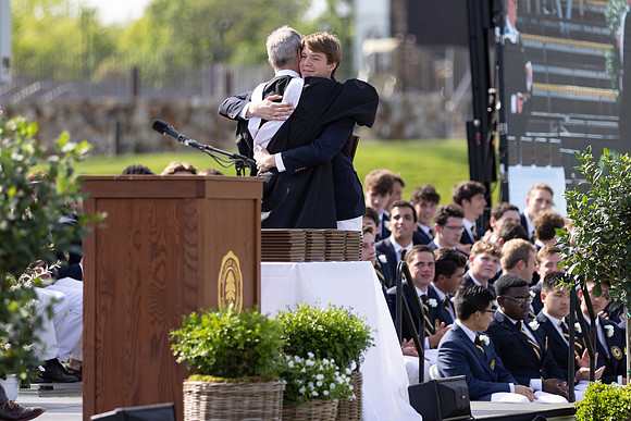 graduation22_diplomas_gh_0579