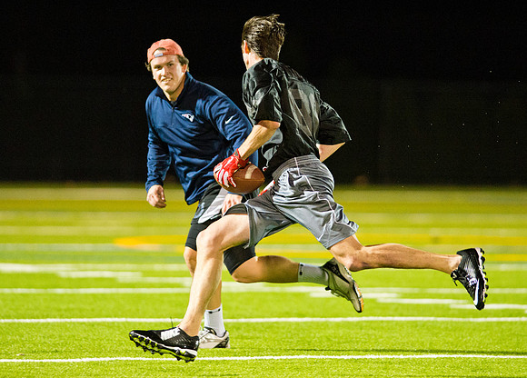 alumni_football15_dburns_6562