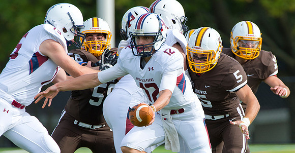 football_2015-09-26_dburns_8571