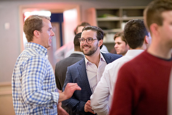 alumni_nyc_happyhr19_mkras_0075