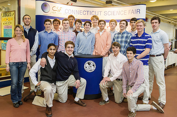 sciencefair14qu_hl_8737