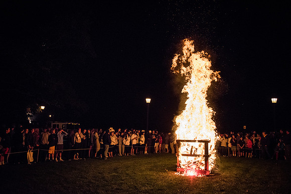 hc15_bonfireworks15_wkl_5699