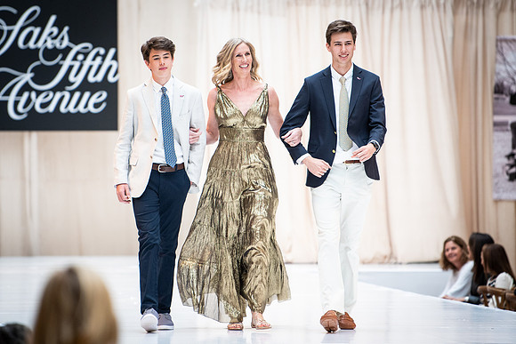 fashionshow19_runway_wkl_0557