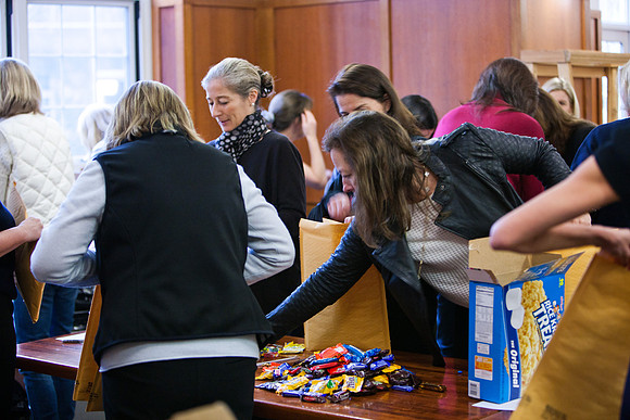 alum_carepackages_mkras_0034
