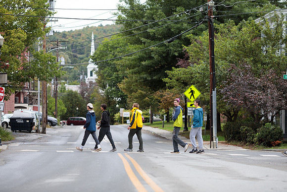 randolphvt1819_trip01_walktotown_bdf_8479