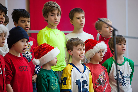 holidayassembly_all_mkras_9532