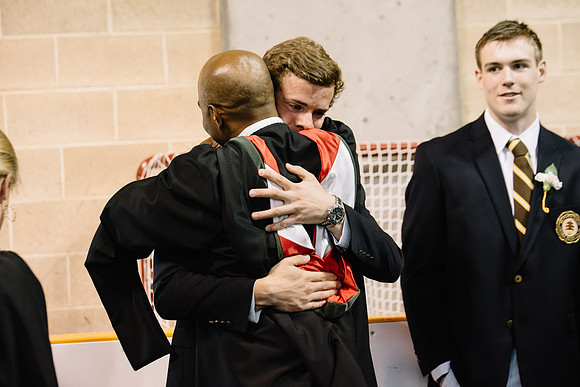 graduation16_hp_9812