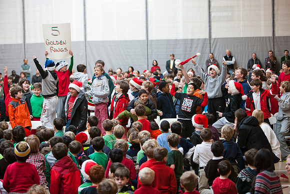 holidayassembly_all_mkras_9713