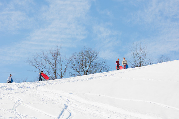 randolphvt2122_trip07_sledding_bdf_1026