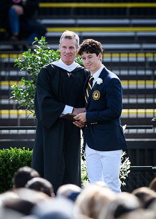 graduation22_diplomas_wkl_0577