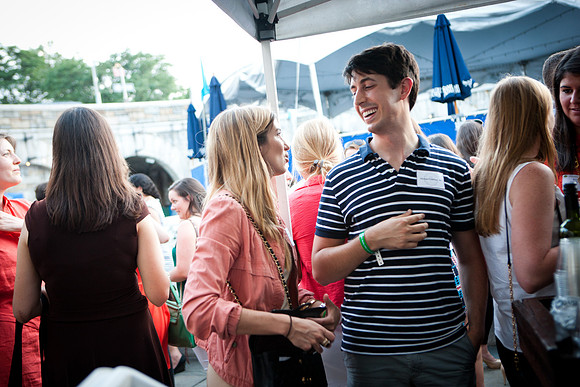 alum_nyc_summersocial14_mkras_0185
