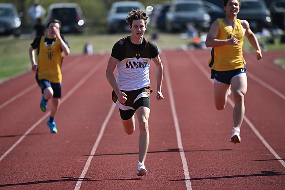 trackfield_2025-04-23_cp_3355