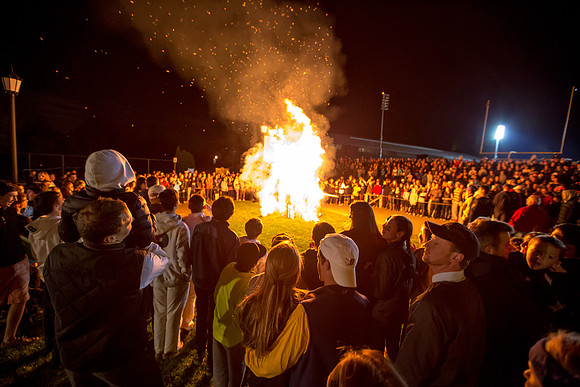 homecoming13_bonfireworks_jfess_8752