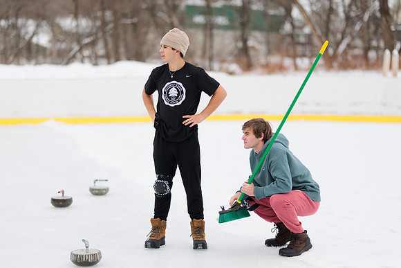 randolphvt2122_trip07_curling_bdf_0622