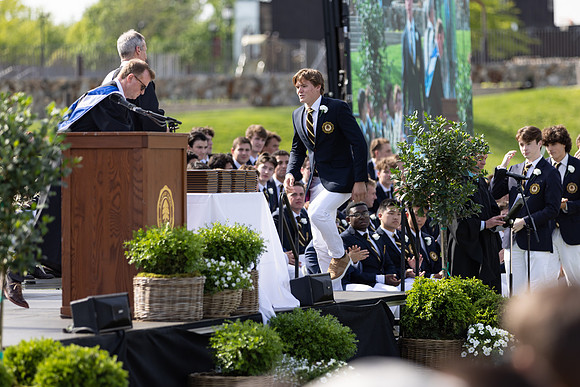 graduation22_diplomas_gh_0612