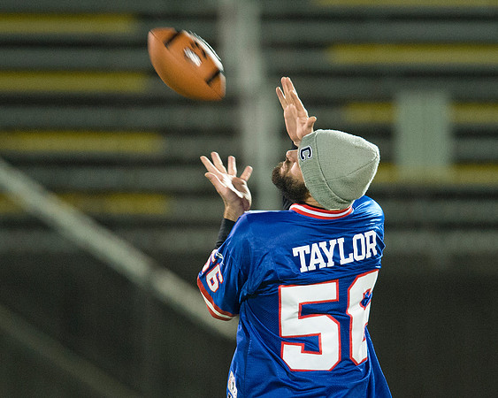 alum_fball_4146