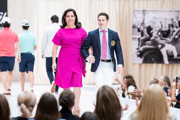 fashionshow19_runway_wkl_1322