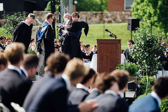 graduation22_diplomas_jk_7680