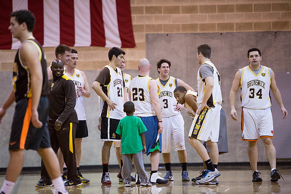 alumni_vs_varsitybball_jk_2904