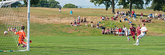 soccer_2015-09-19_dburns_3225