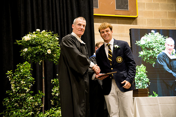 graduation25_diploma_ah_0887