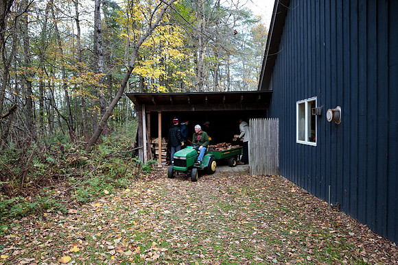 randolphvt1819_trip03_woodstack_bdf_0889