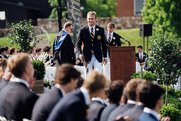 graduation22_diplomas_jk_7691