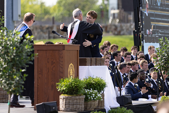 graduation22_diplomas_gh_0606