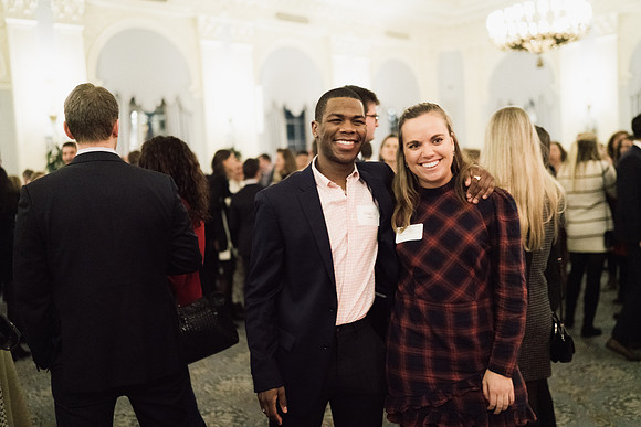 alumni_holidayparty19_jk_2953