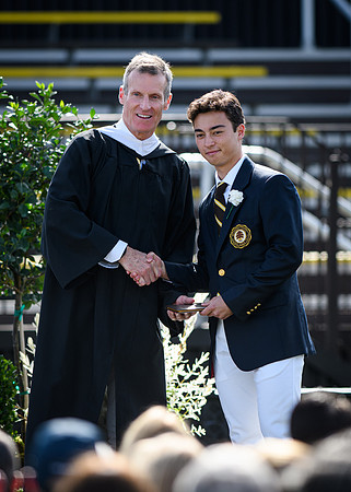 graduation22_diplomas_wkl_0412