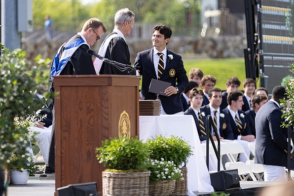 graduation22_diplomas_gh_0670