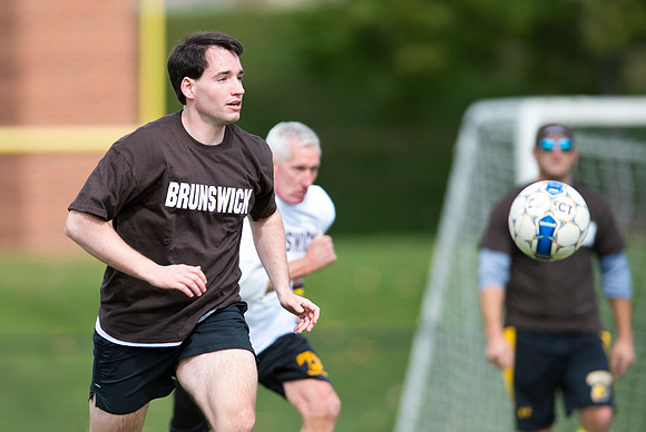 hc15_alumsoccer_dburns_3605