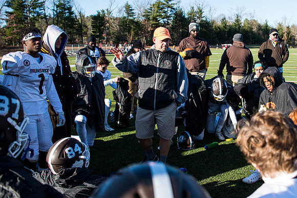 football_nepsac19_wkle_8824