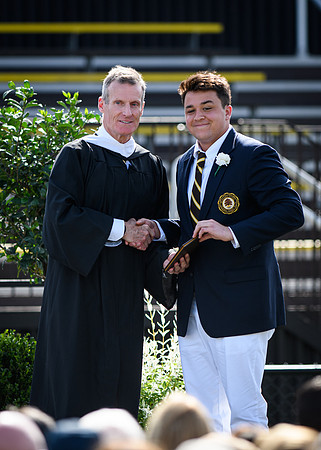 graduation22_diplomas_wkl_0398