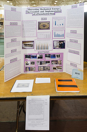sciencefair14qu_hl_8682