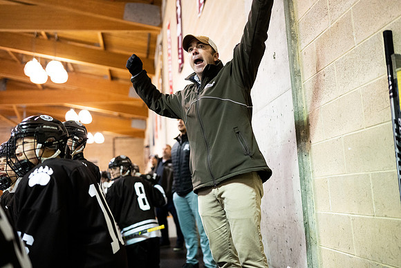 hockey_2022-03-02_nepsihaquarter_jk_4452
