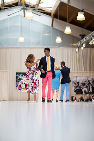 fashionshow19_runway_mk_0384