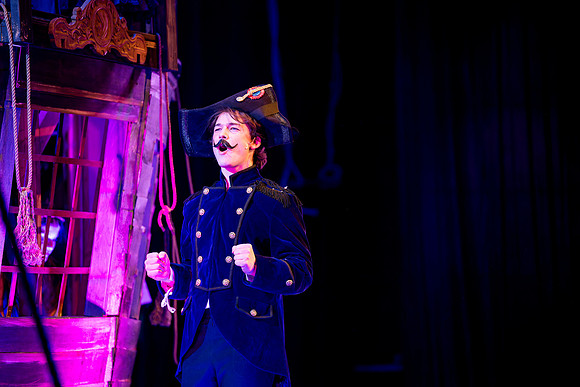 hmspinafore_springmusical25_fri_us_ah_0151