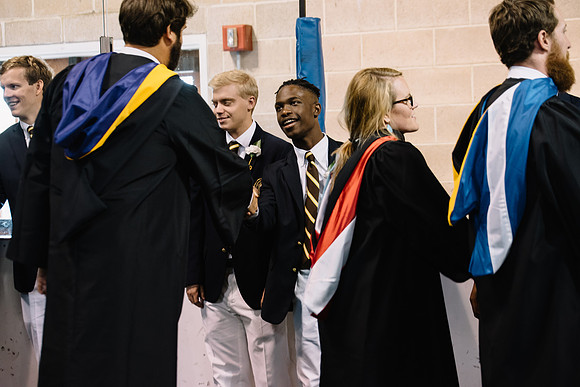 graduation16_hp_9641