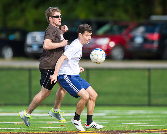 hc15_alumsoccer_dburns_3470