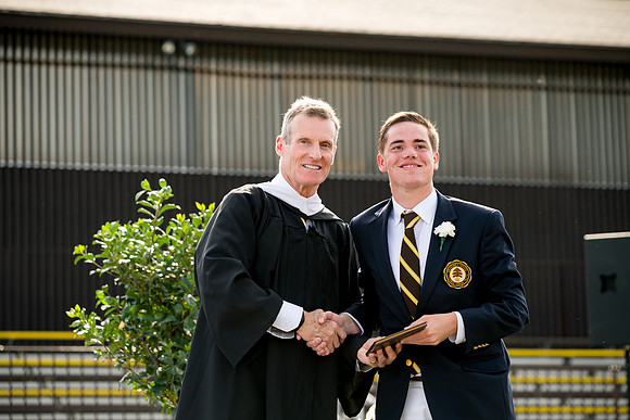 graduation22_diplomas_ah_0319