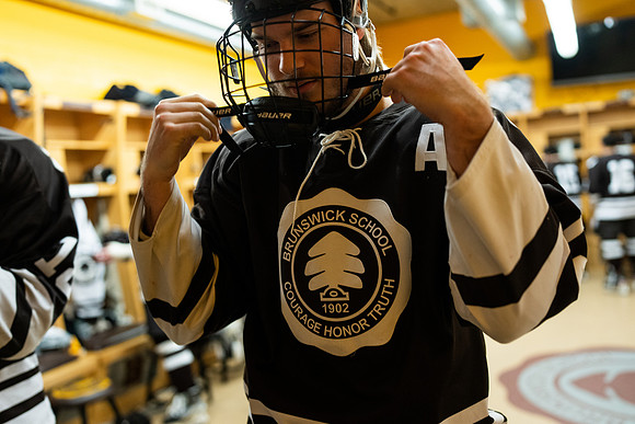 hockey_2022-03-02_nepsihaquarter_jk_3954