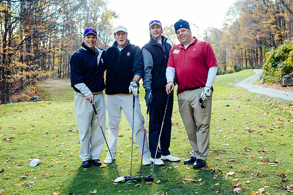 groups_alumni_golfouting13_jk_3238