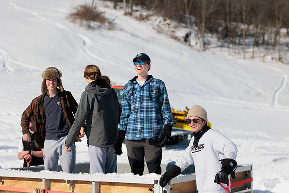 randolphvt2122_trip07_sledding_bdf_0960