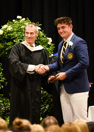 graduation25_diploma_wkl1_5373-2